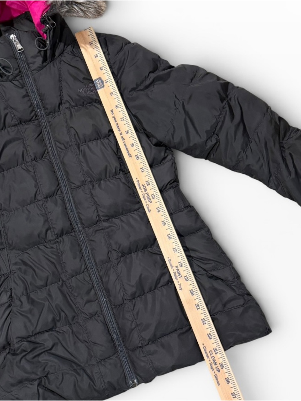 The North Face Women's Gray Puffer Jacket 550 Pink Lining and Faux Fur Hood - S - Picture 11 of 12